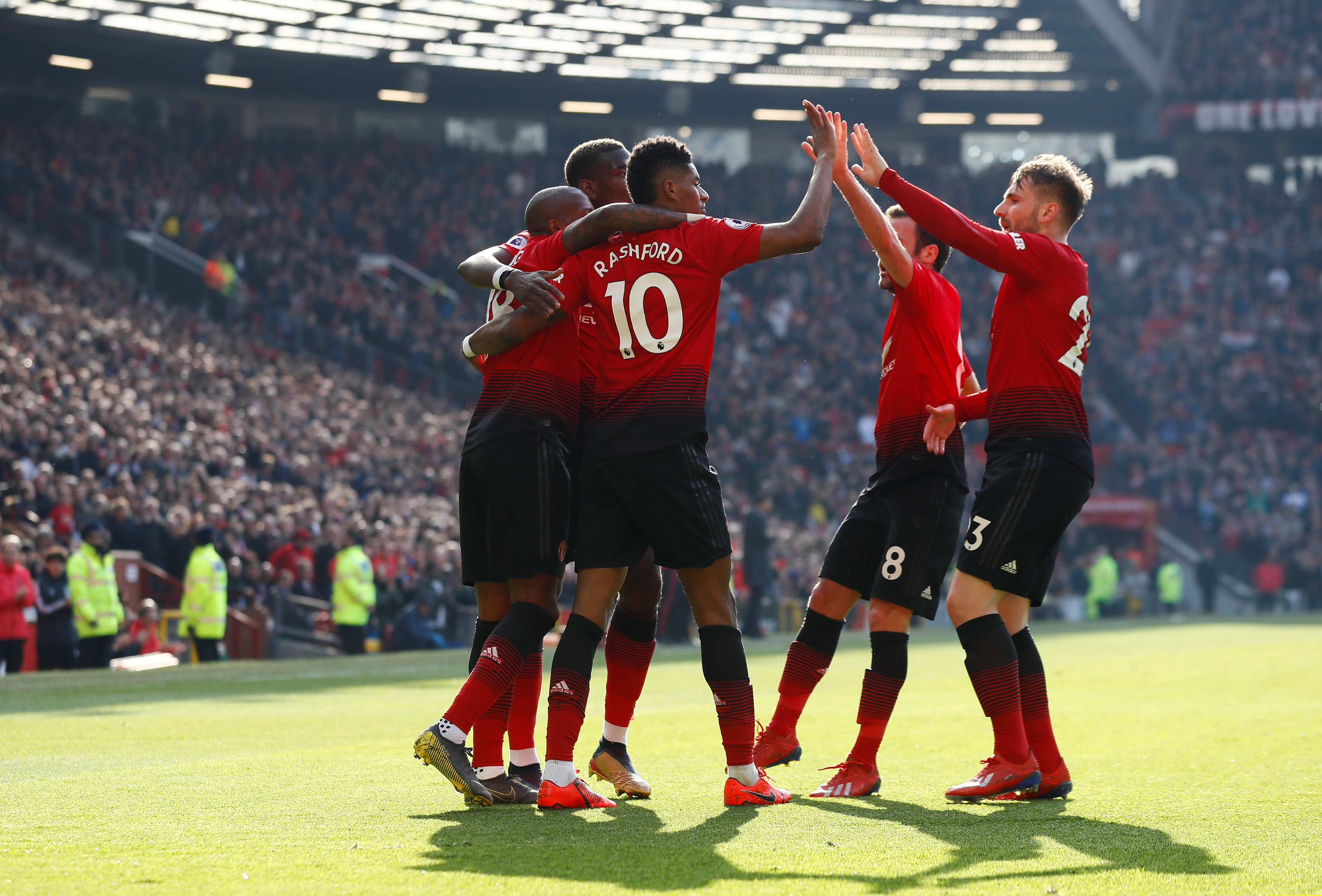 他并不只是 他并不只是